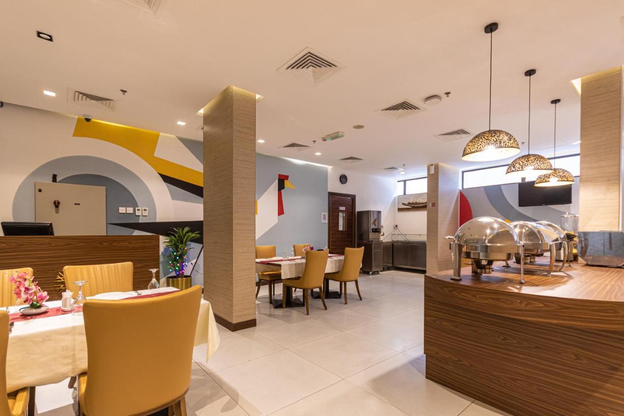 Le Wana Hotel Dubaj Zewnętrze zdjęcie